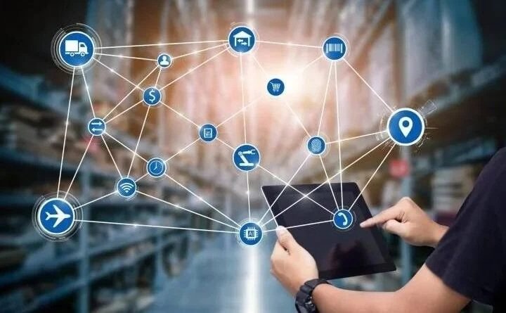 أسباب الاختراقات الأمنية الواسعة التي تعرضت لها إيران وحزب الله